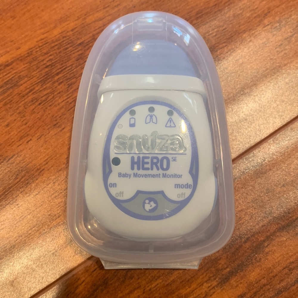 Snuza Hero in case